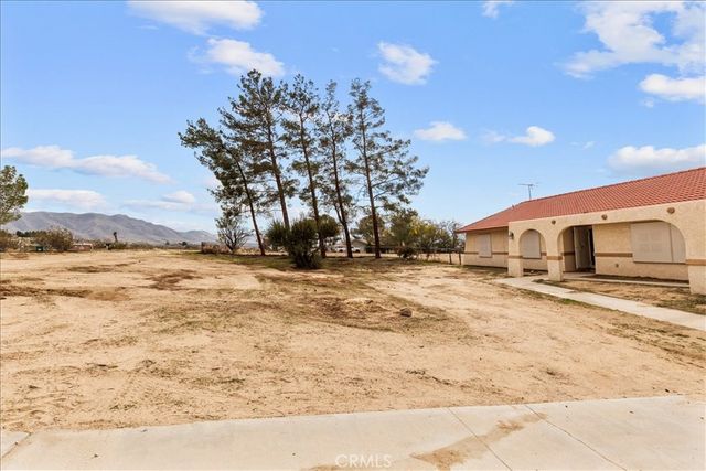 20575 Lupine Street, Apple Valley, CA 92308