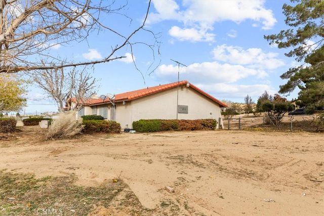 20575 Lupine Street, Apple Valley, CA 92308
