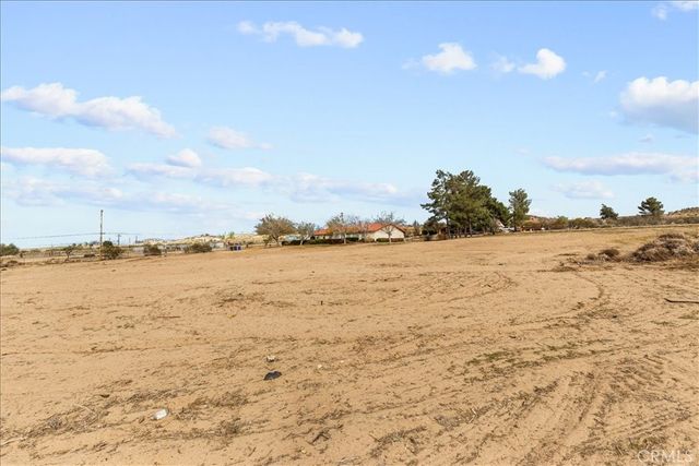 20575 Lupine Street, Apple Valley, CA 92308