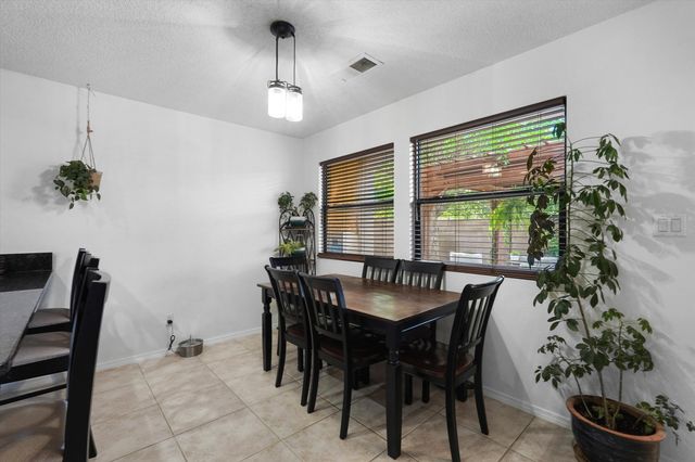 7216 Via Contenta NE, Albuquerque, NM 87113