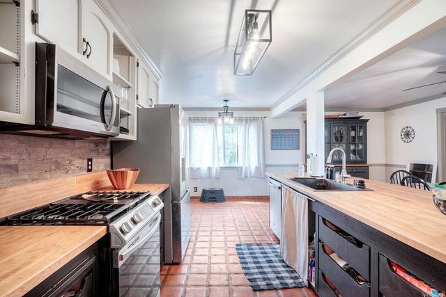 13833 Los Coches Road E, El Cajon, CA 92021