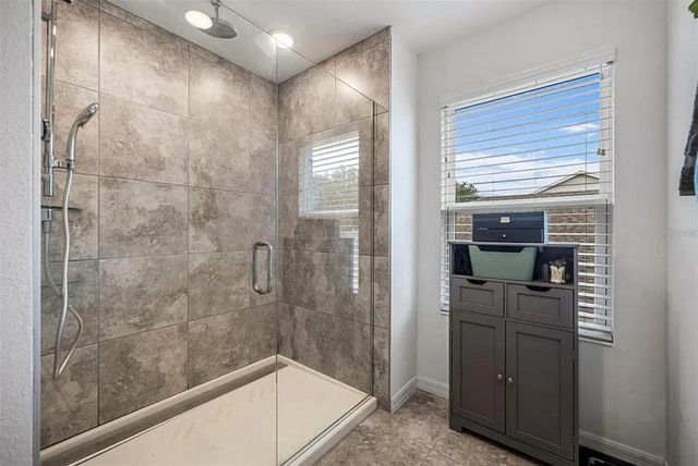 535 DARSHIRE AVENUE, Eustis, FL 32736