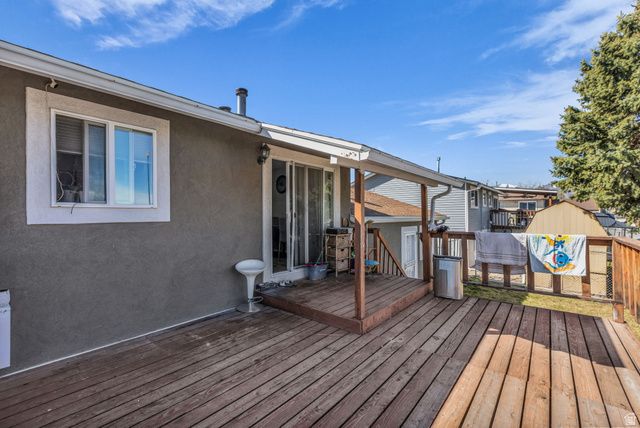 5364 W WOODLEDGE AVE, West Valley City, UT 84120