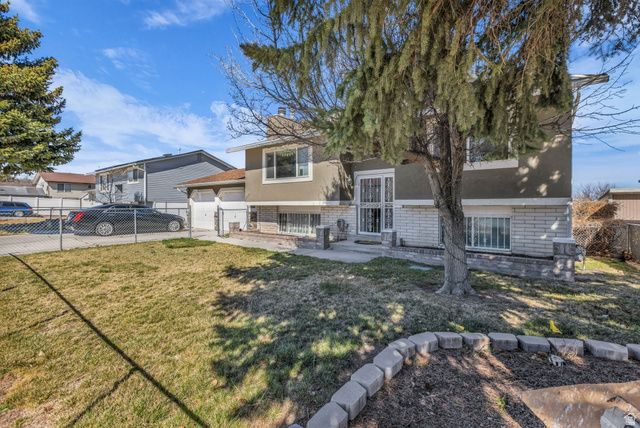 5364 W WOODLEDGE AVE, West Valley City, UT 84120