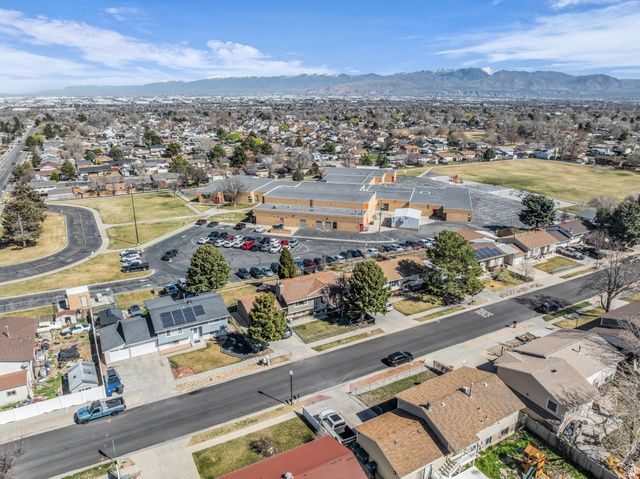 5364 W WOODLEDGE AVE, West Valley City, UT 84120