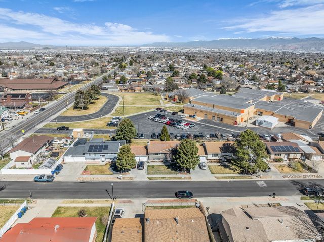 5364 W WOODLEDGE AVE, West Valley City, UT 84120