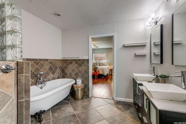 269 Sherri, Universal City, TX 78148