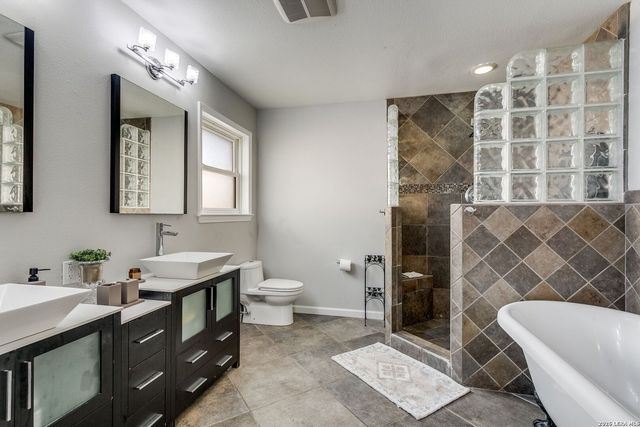 269 Sherri, Universal City, TX 78148