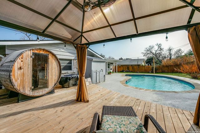 269 Sherri, Universal City, TX 78148