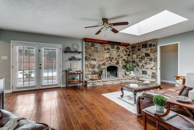 269 Sherri, Universal City, TX 78148