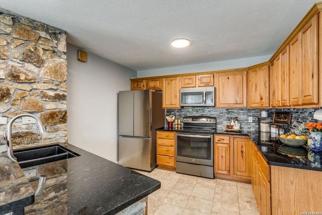 269 Sherri, Universal City, TX 78148