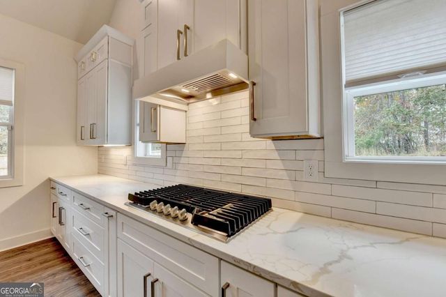 612 Walker Court, Canton, GA 30115