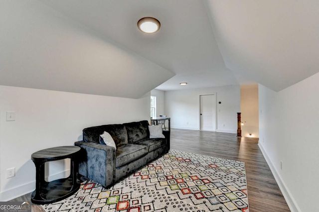 612 Walker Court, Canton, GA 30115