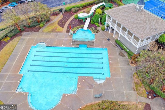 612 Walker Court, Canton, GA 30115