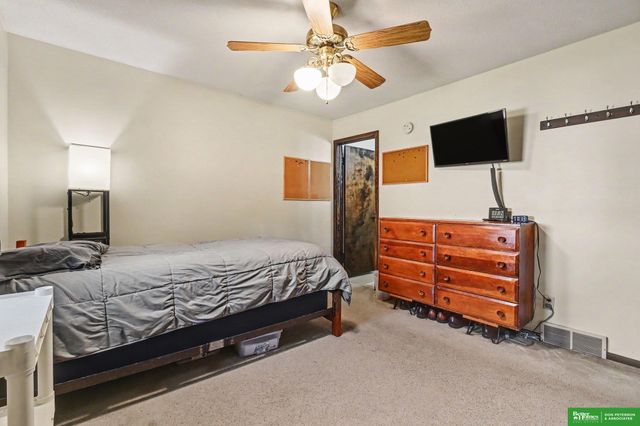 2023 E Dodge Street, Fremont, NE 68025