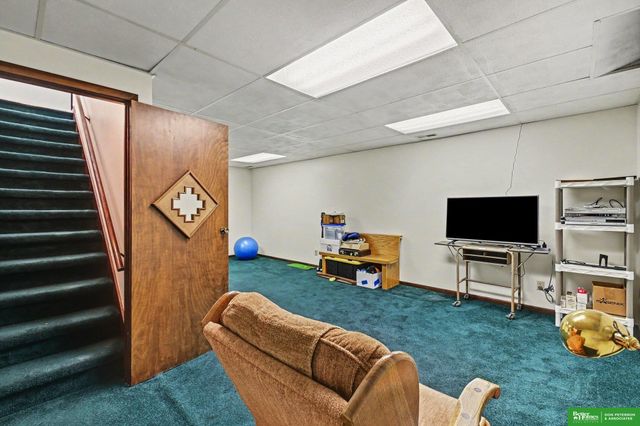 2023 E Dodge Street, Fremont, NE 68025