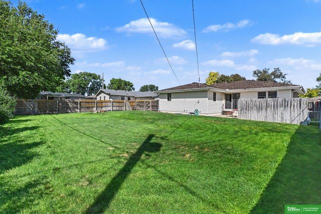 2023 E Dodge Street, Fremont, NE 68025