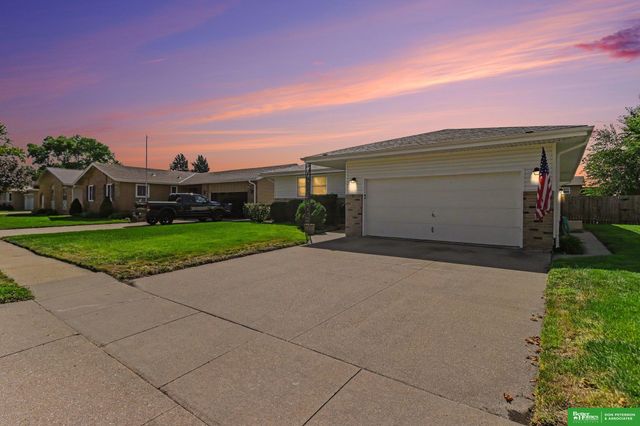 2023 E Dodge Street, Fremont, NE 68025