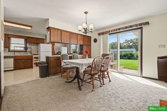 2023 E Dodge Street, Fremont, NE 68025