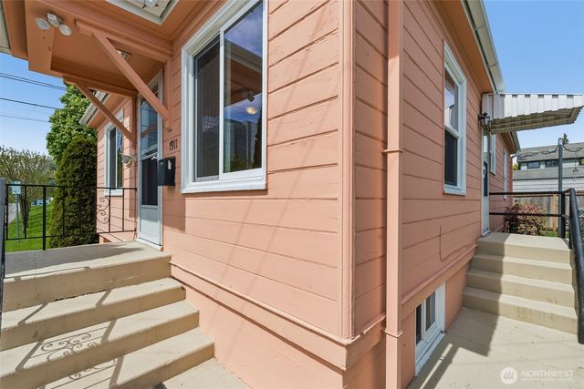 1911 13th Street, Everett, WA 98201