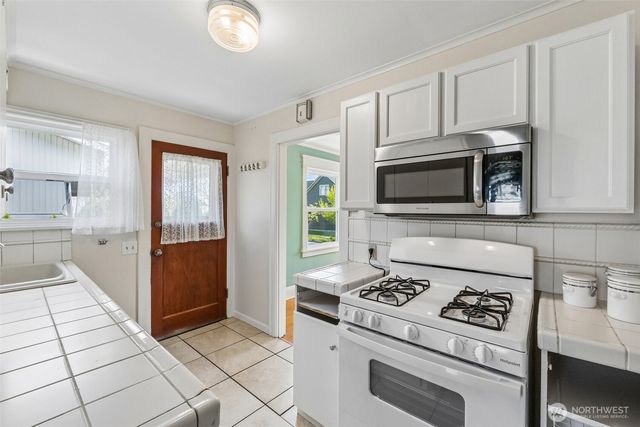 1911 13th Street, Everett, WA 98201