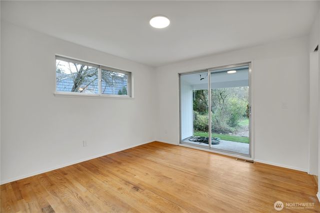 1361 S 279th Street, Des Moines, WA 98198