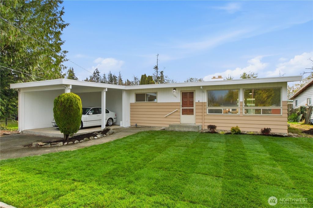 1361 S 279th Street, Des Moines, WA 98198