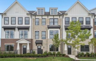 44015 Oakmont Drive, Plymouth, MI 48170