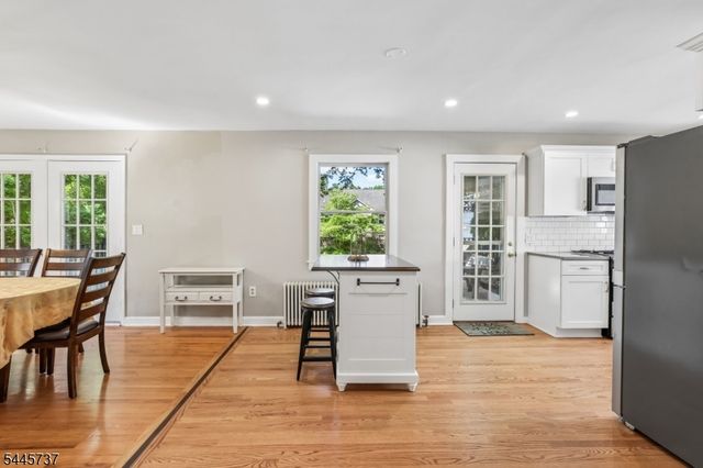 11 Woodward Ave, Bloomingdale Boro, NJ 07403