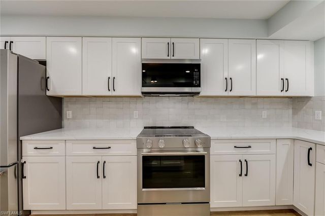 2445 W Gulf DR 6D, Sanibel, FL 33957