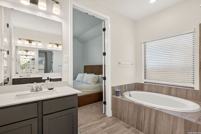 9939 HEELER HAND TRL, San Antonio, TX 78254