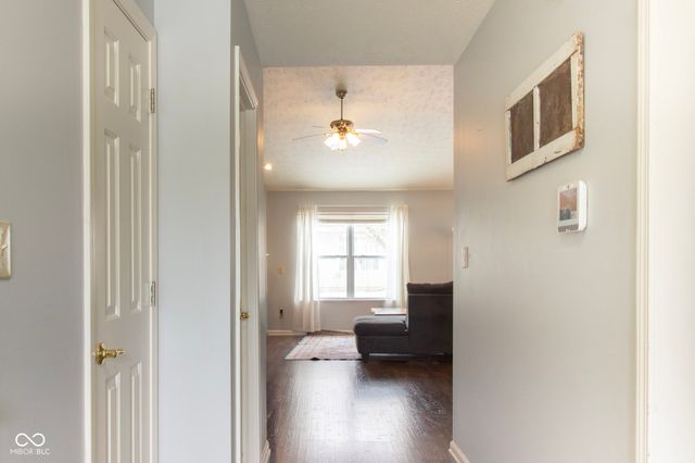 8140 Burnett Boulevard, Avon, IN 46123