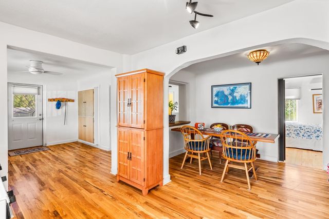 406 Atrisco Drive SW, Albuquerque, NM 87105