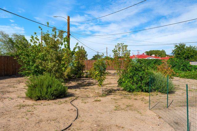 406 Atrisco Drive SW, Albuquerque, NM 87105