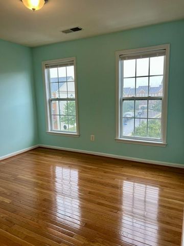 25130 CUTGRASS TER, Aldie, VA 20105