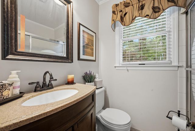 71 E 17th Street, Huntington Station, NY 11746