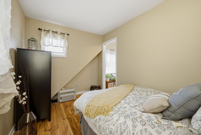 71 E 17th Street, Huntington Station, NY 11746