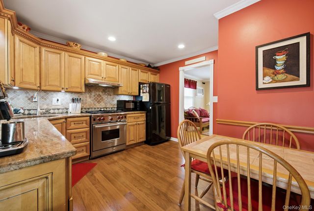 71 E 17th Street, Huntington Station, NY 11746
