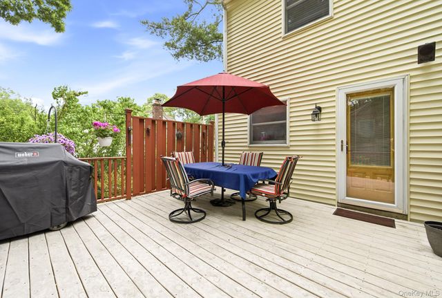 71 E 17th Street, Huntington Station, NY 11746