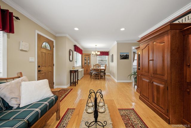 71 E 17th Street, Huntington Station, NY 11746