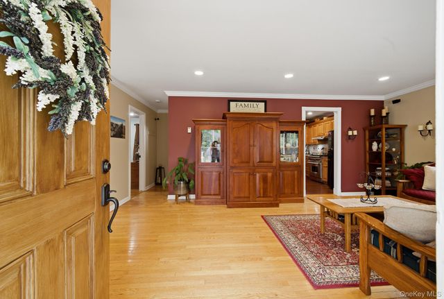 71 E 17th Street, Huntington Station, NY 11746