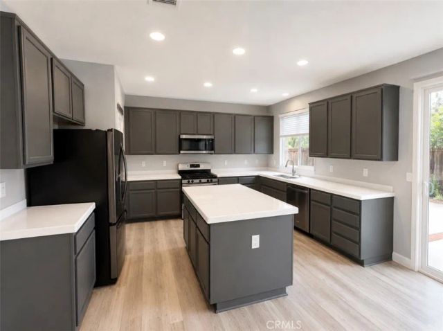 33012 Seville, Lake Elsinore, CA 92530