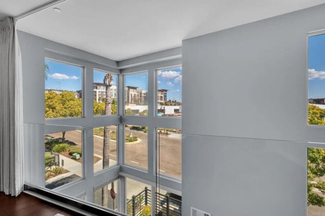 2440 Via Alta, San Diego, CA 92108