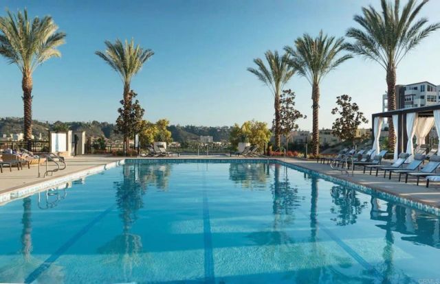 2440 Via Alta, San Diego, CA 92108