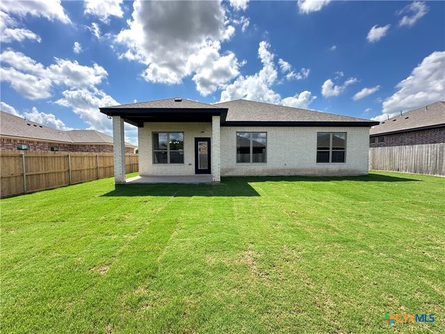 405 Magnolia, Troy, TX 76579