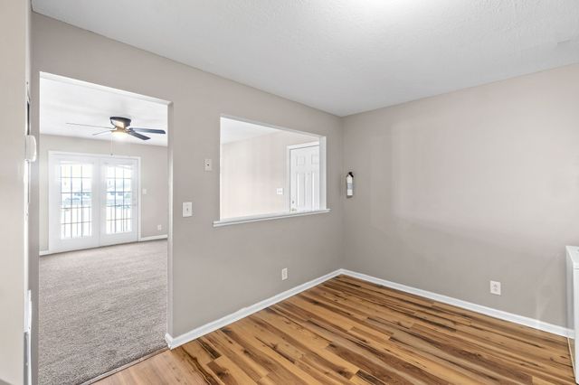 426 Jack Miller Blvd Apt E, Clarksville, TN 37042