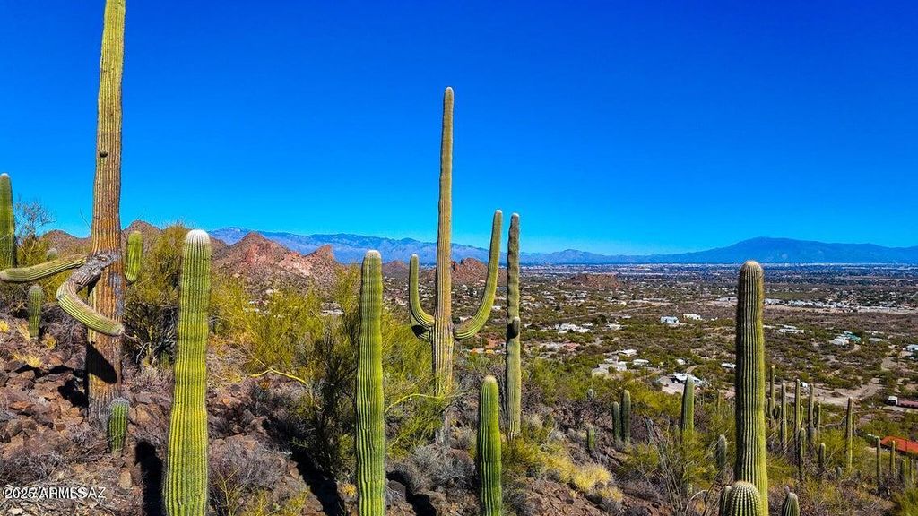 Image 1 of property listing at TBD S Villa Sueno Lejos 10 Acres -- --, Tucson, AZ 85746