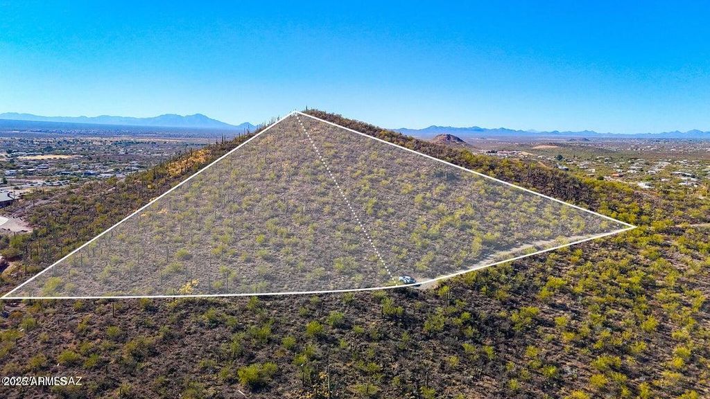 Image 2 of property listing at TBD S Villa Sueno Lejos 10 Acres -- --, Tucson, AZ 85746