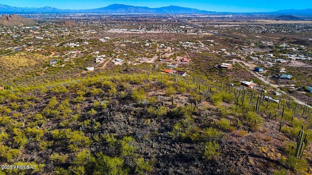 Image 5 of property listing at TBD S Villa Sueno Lejos 10 Acres -- --, Tucson, AZ 85746