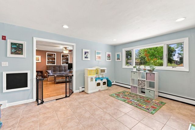 188 Baldwin Ave, Framingham, MA 01701
